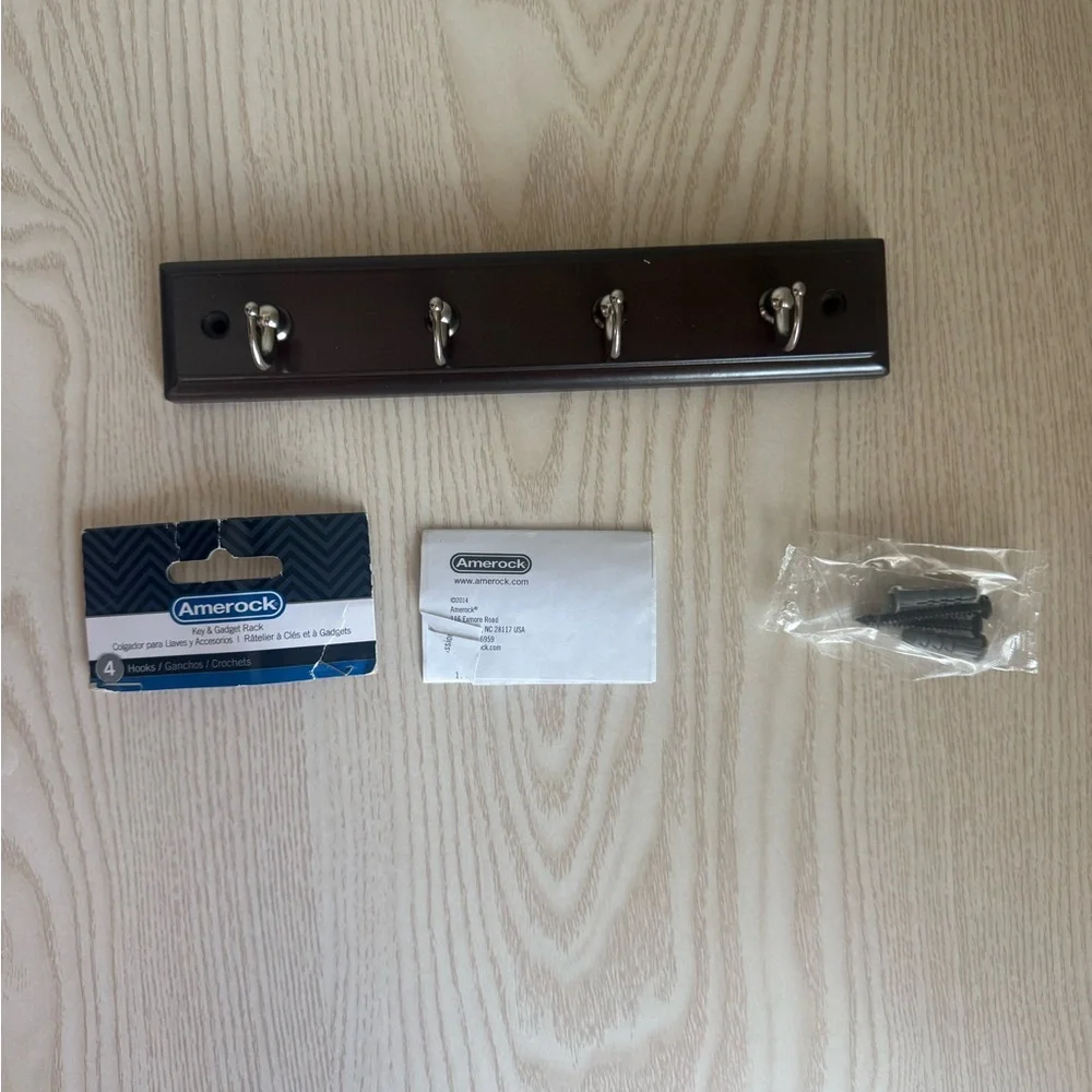 Keys and Gadgets Rack 4 Hooks Length 9 Inches